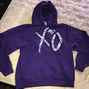 XO hoodie